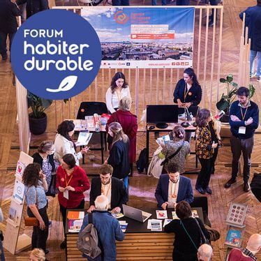 Stand de l'Agence Parisienne du Climat au Forum Habiter Durable 2022